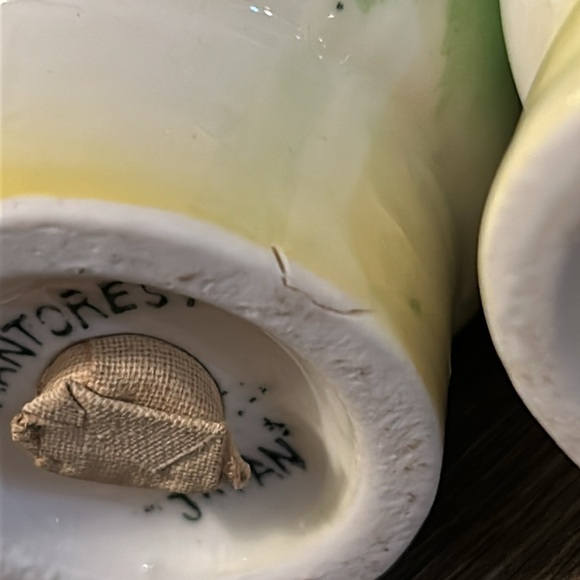 Anthropomorphic pair salt and pepper shakers chef bear and lettuce people - Picture 7 of 10